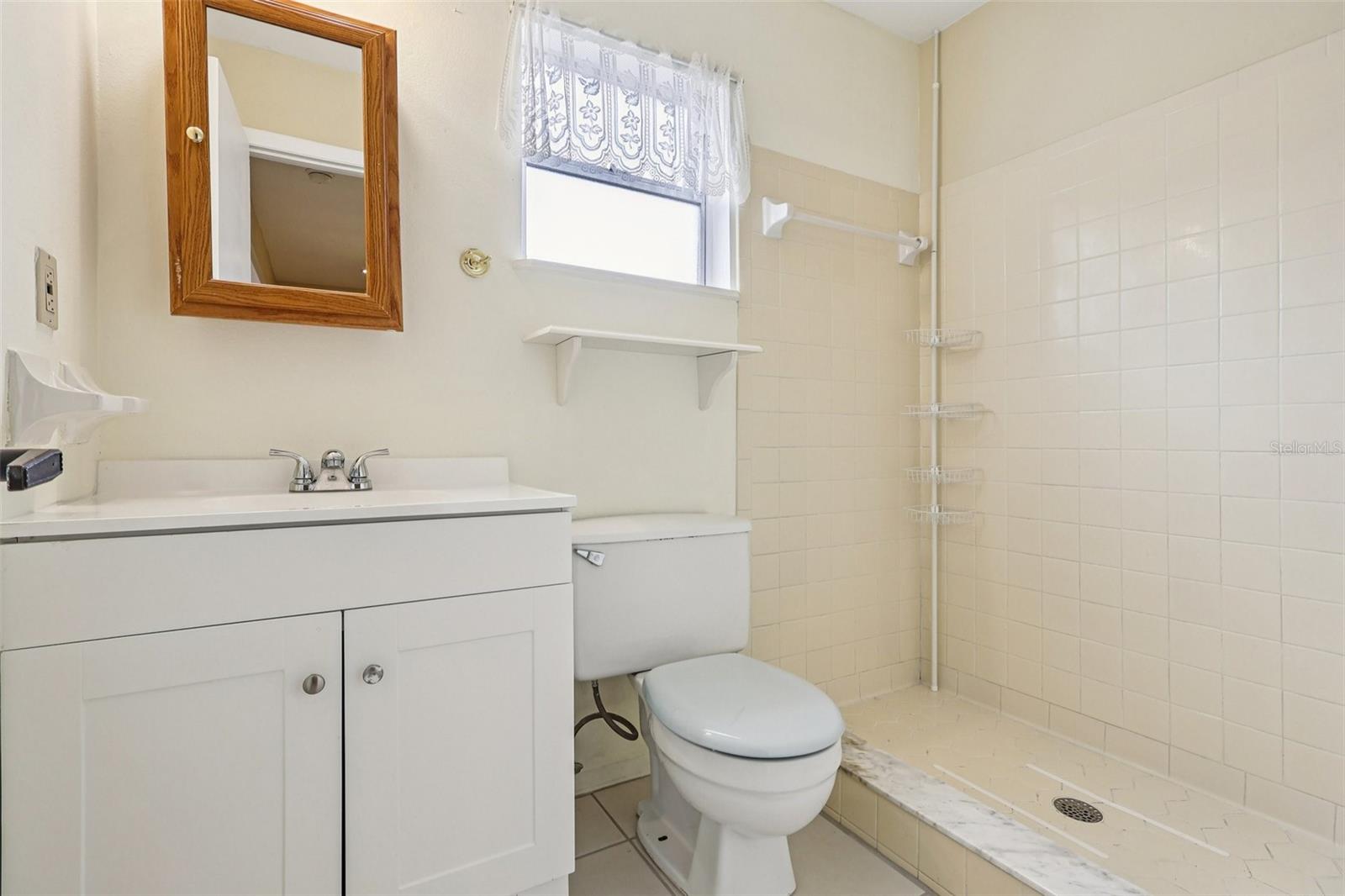 Image 23 of 50 For 3865 Dovehollow Drive