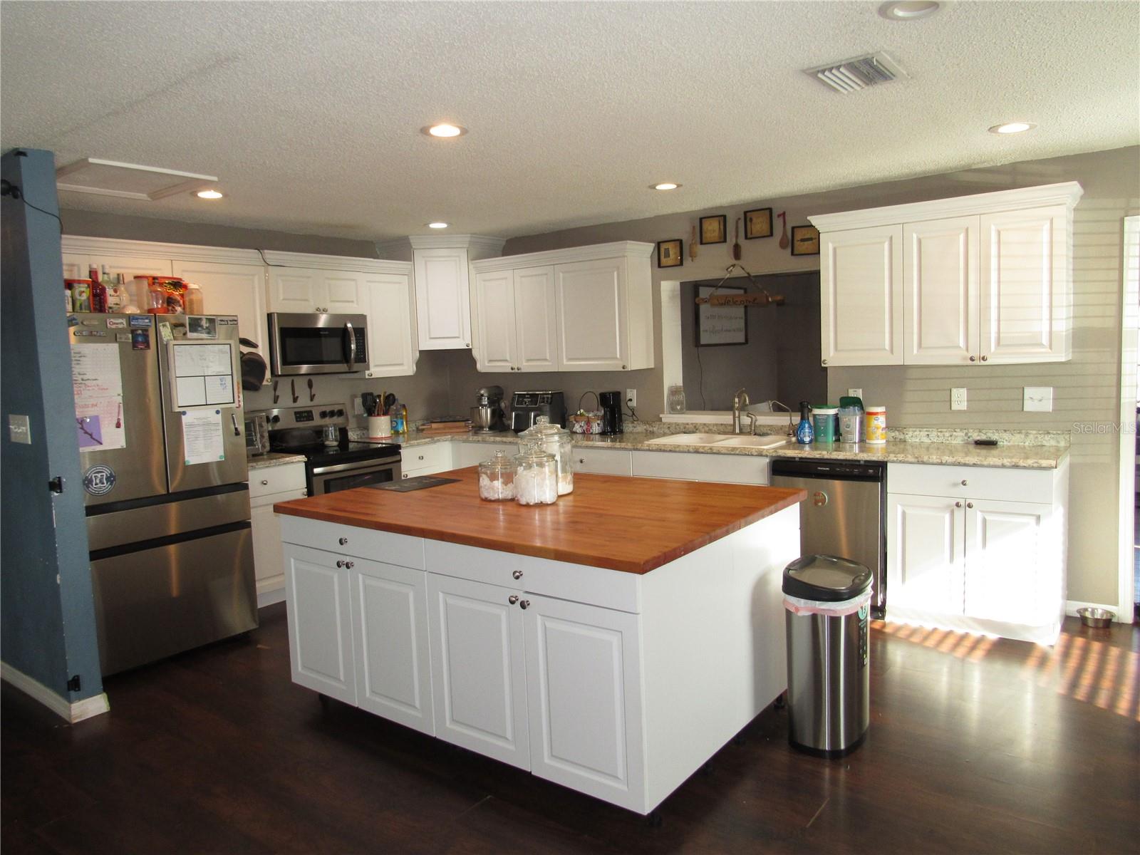 Image 11 of 50 For 330 Moccasin Hollow Road