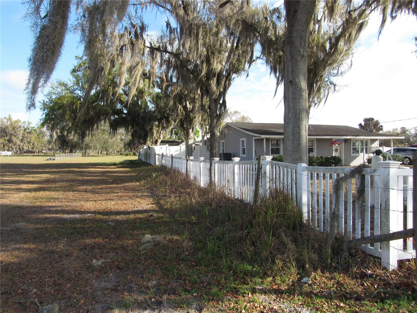 Image 8 of 50 For 330 Moccasin Hollow Road