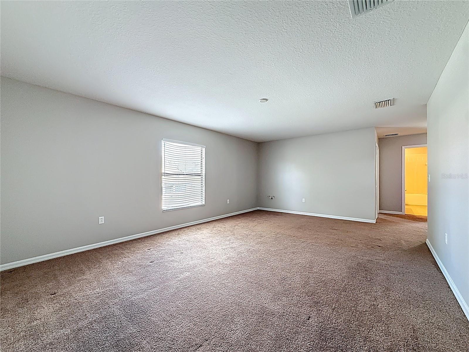 Image 21 of 50 For 313 Oak Landing Drive