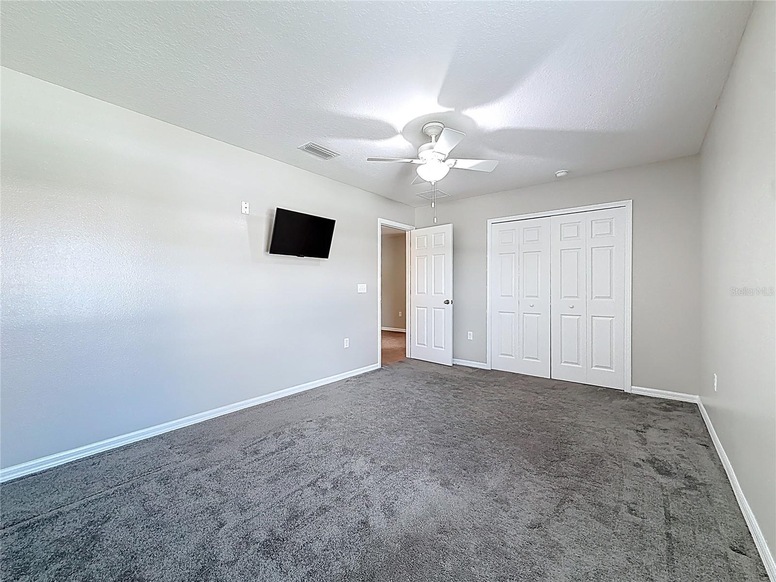 Image 32 of 50 For 313 Oak Landing Drive