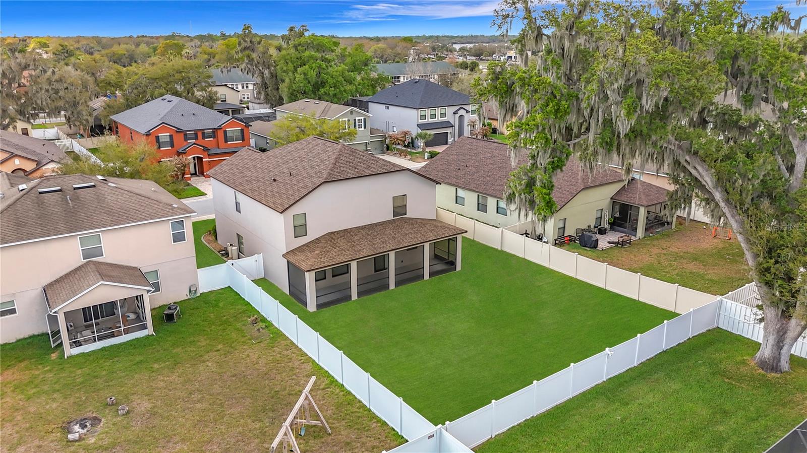 Image 49 of 50 For 313 Oak Landing Drive