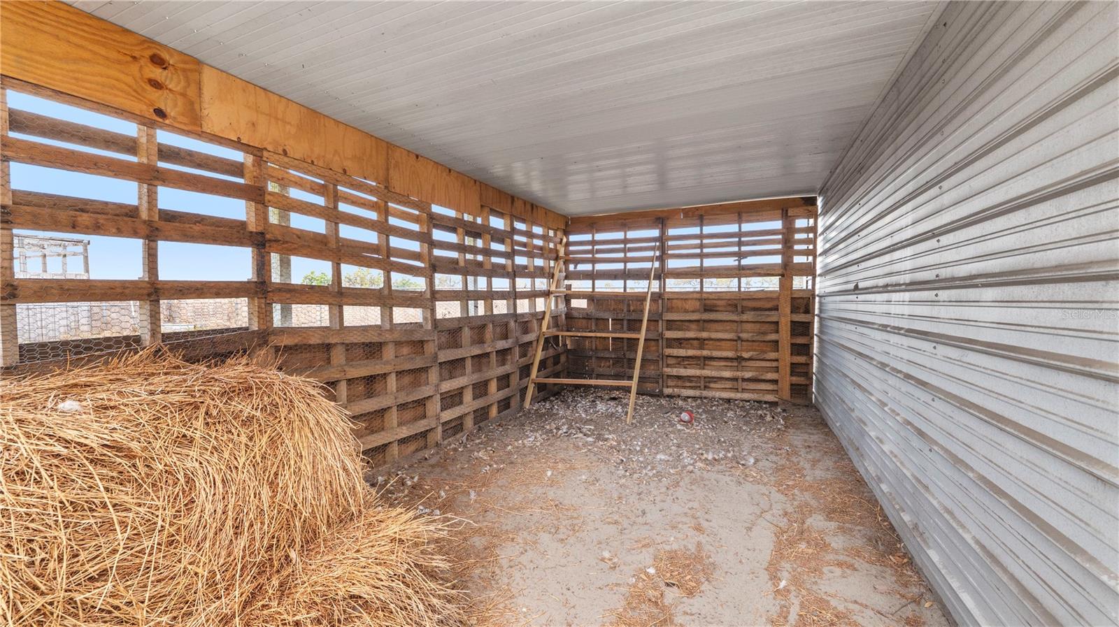 Image 16 of 62 For 5239 Spring Creek Drive