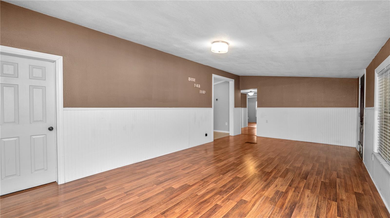 Image 19 of 62 For 5239 Spring Creek Drive