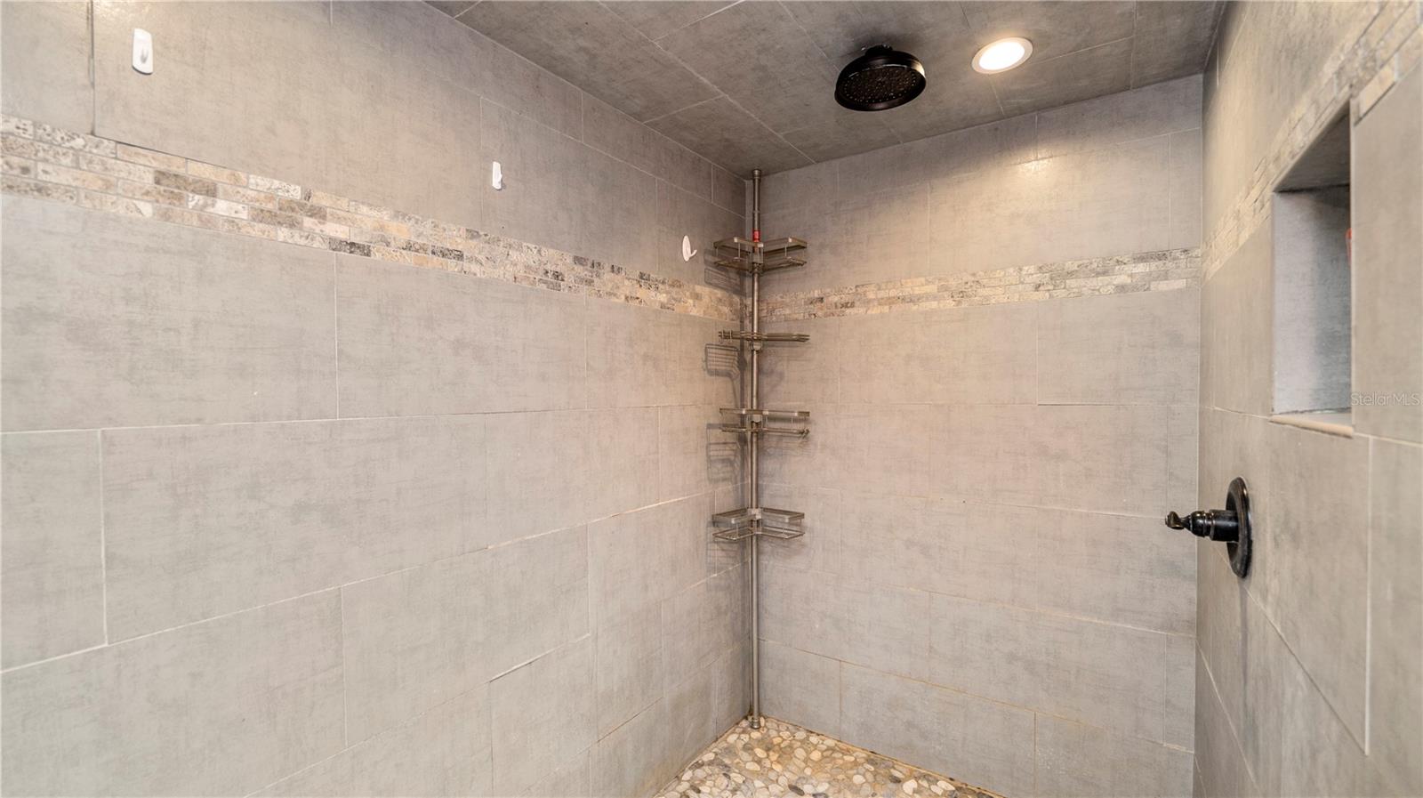 Image 27 of 62 For 5239 Spring Creek Drive