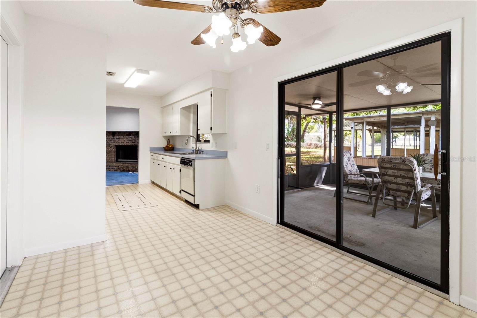 Image 9 of 43 For 3707 Timberlake Road W