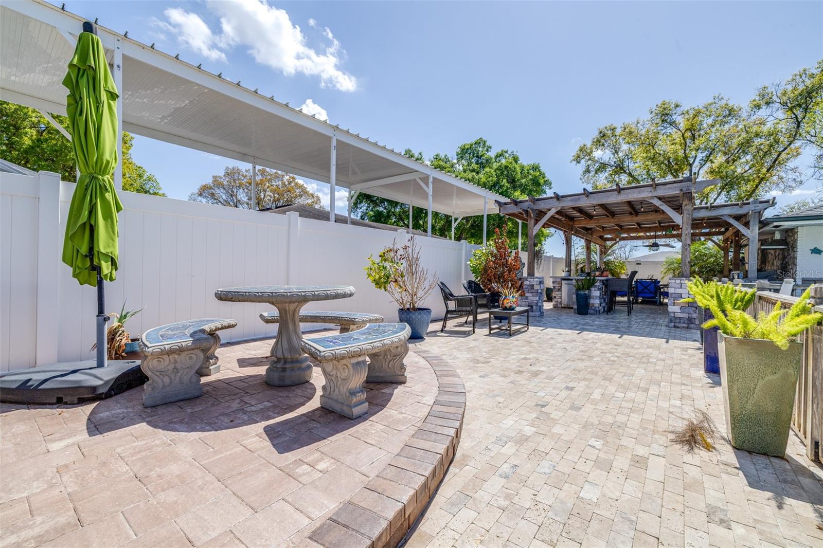 Image 38 of 56 For 210 Nassau Road