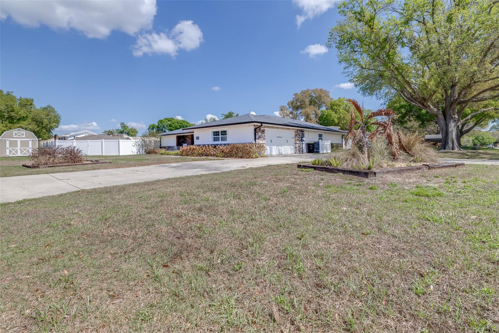 Image 50 of 56 For 210 Nassau Road