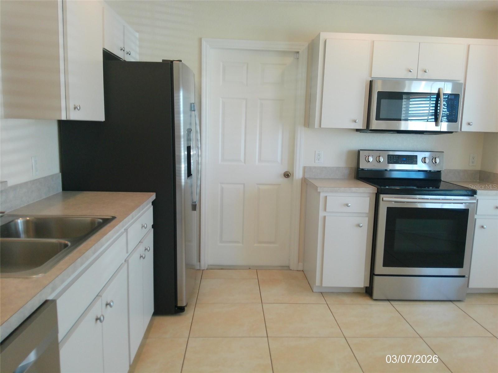 Image 3 of 25 For 3298 Sanoma Drive