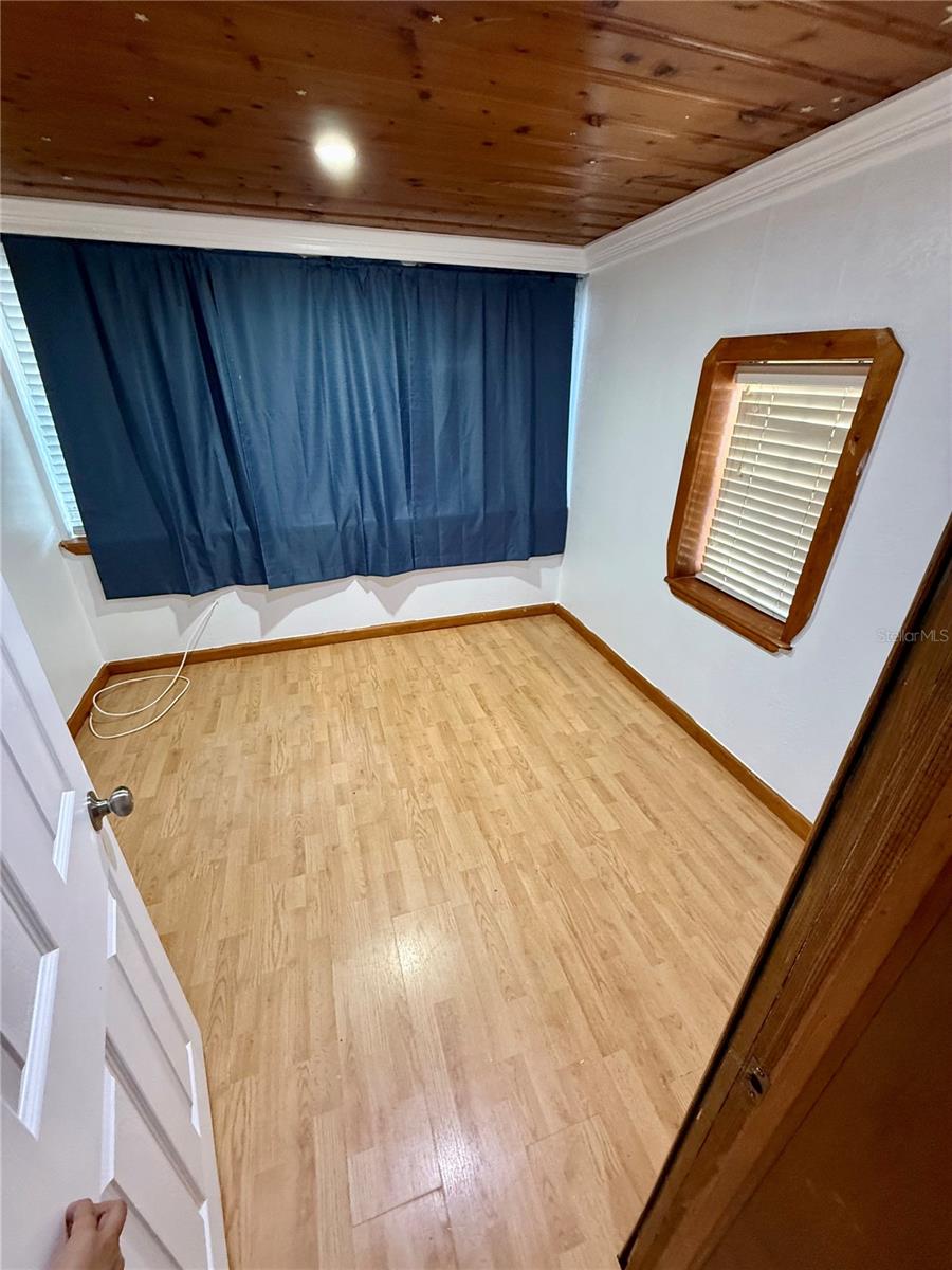 Image 14 of 20 For 106 Mason Street