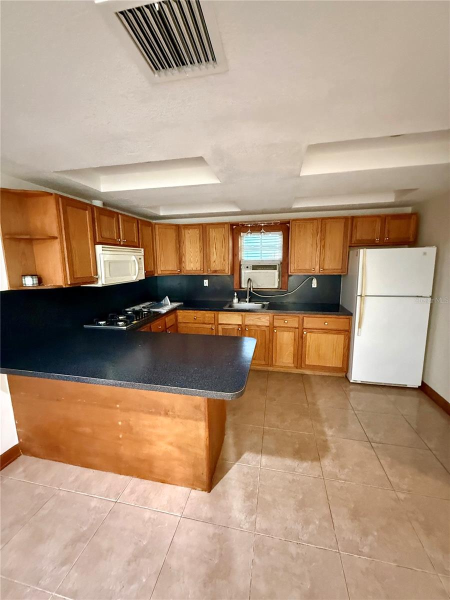 Image 9 of 20 For 106 Mason Street