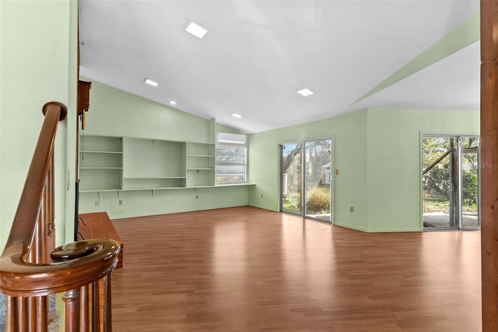 Image 26 of 58 For 15300 Lake Iola Road