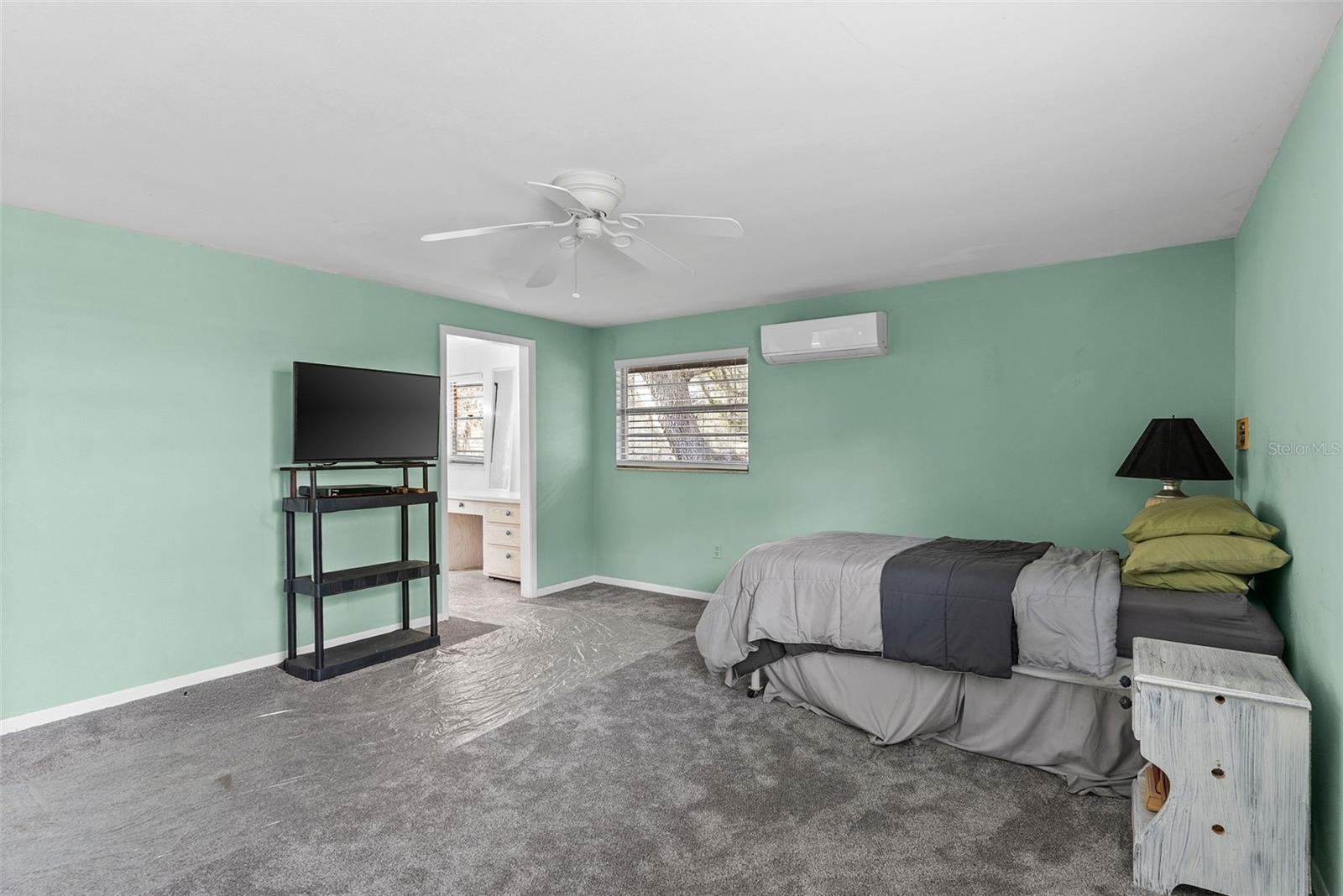 Image 41 of 58 For 15300 Lake Iola Road