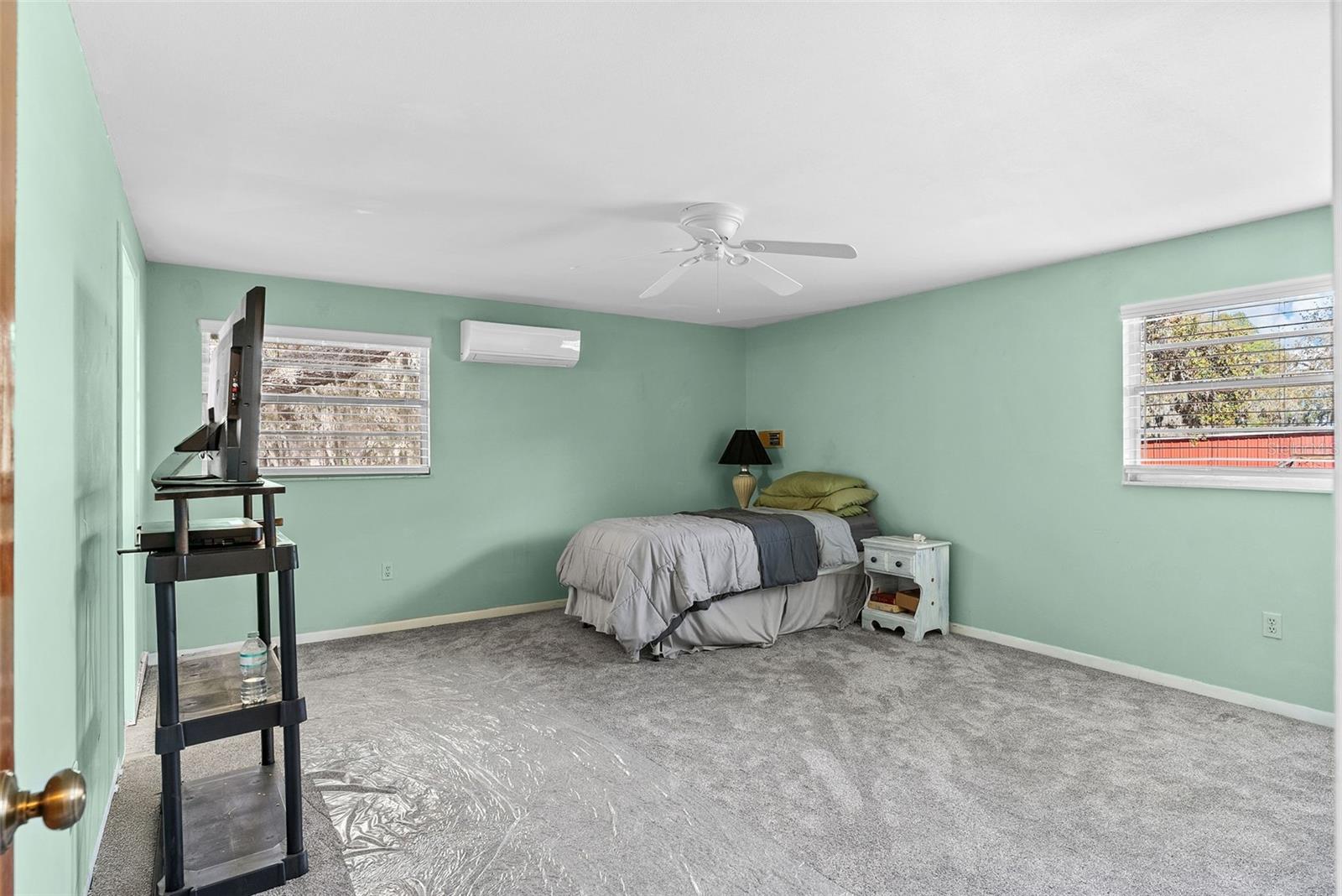 Image 43 of 58 For 15300 Lake Iola Road