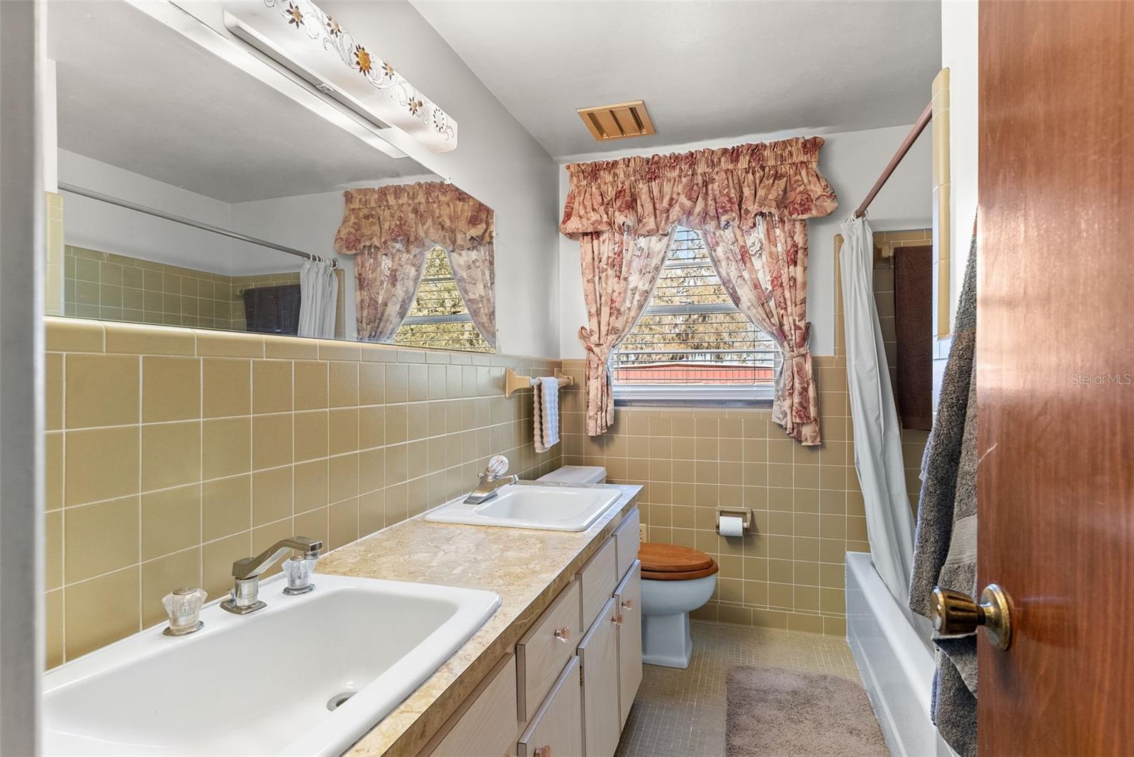 Image 50 of 58 For 15300 Lake Iola Road