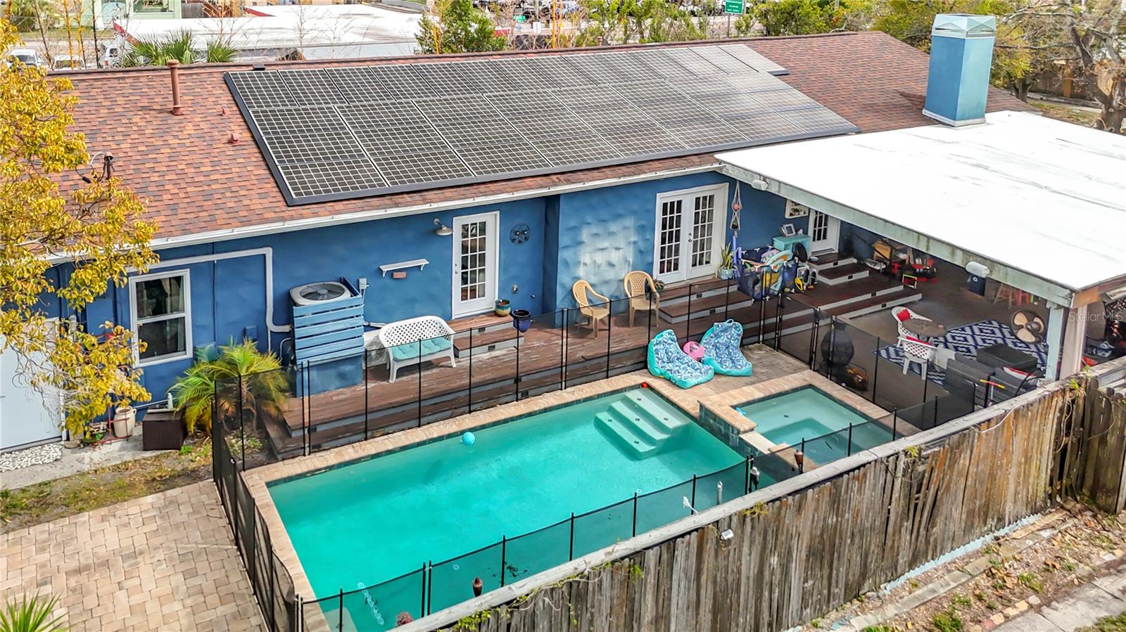 Image 18 of 92 For 105 Comanche Avenue