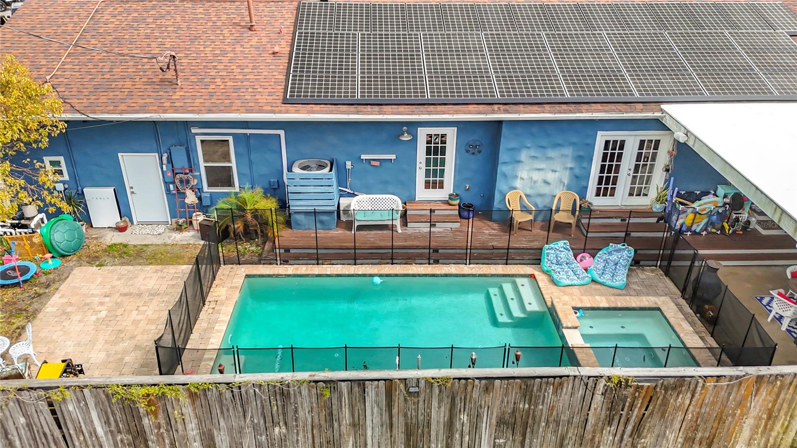 Image 19 of 92 For 105 Comanche Avenue