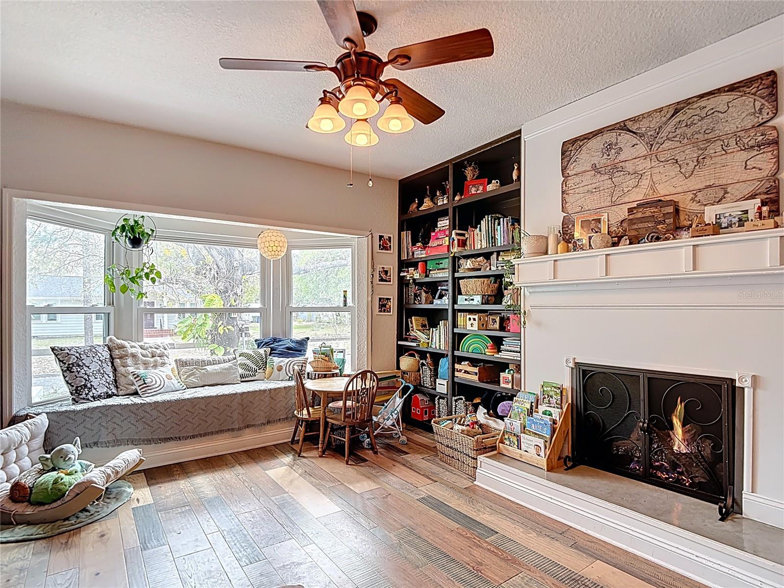 Image 26 of 92 For 105 Comanche Avenue