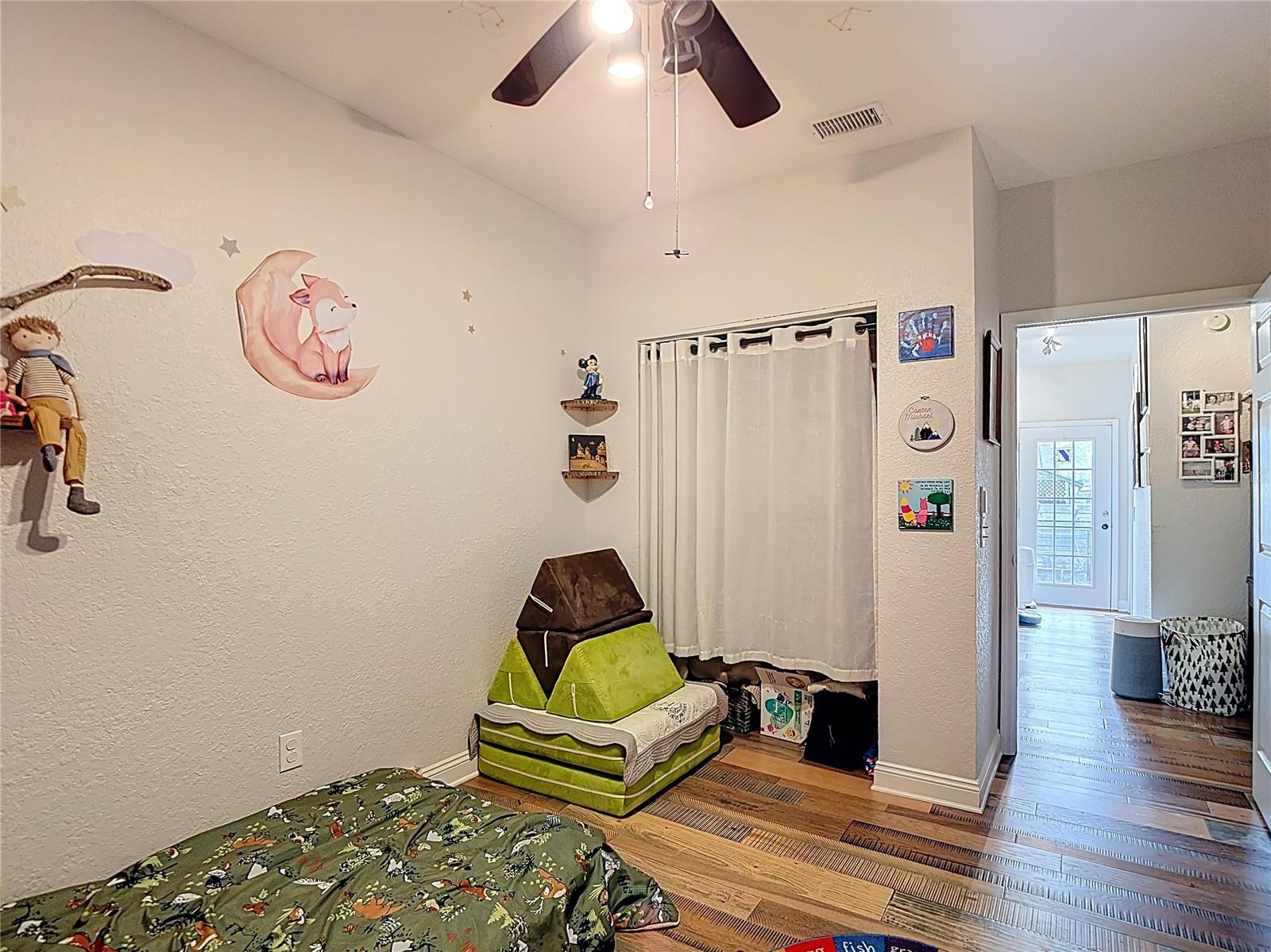 Image 44 of 92 For 105 Comanche Avenue