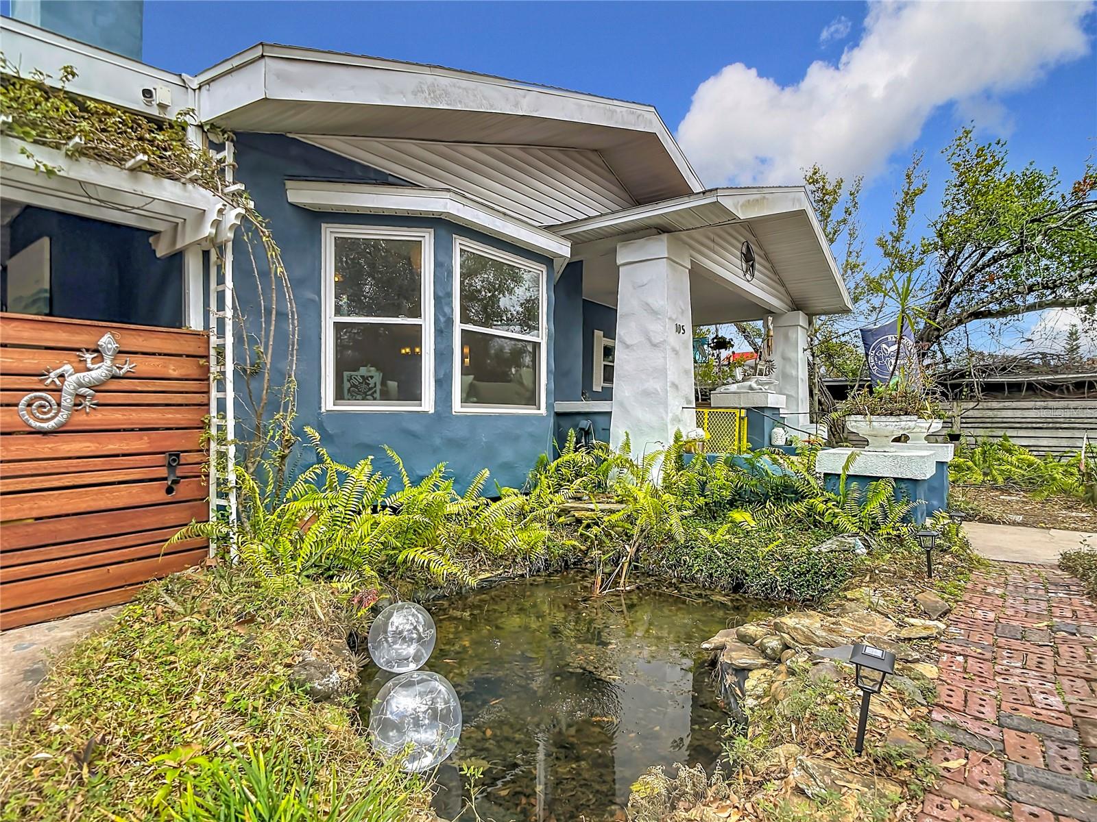 Image 5 of 92 For 105 Comanche Avenue