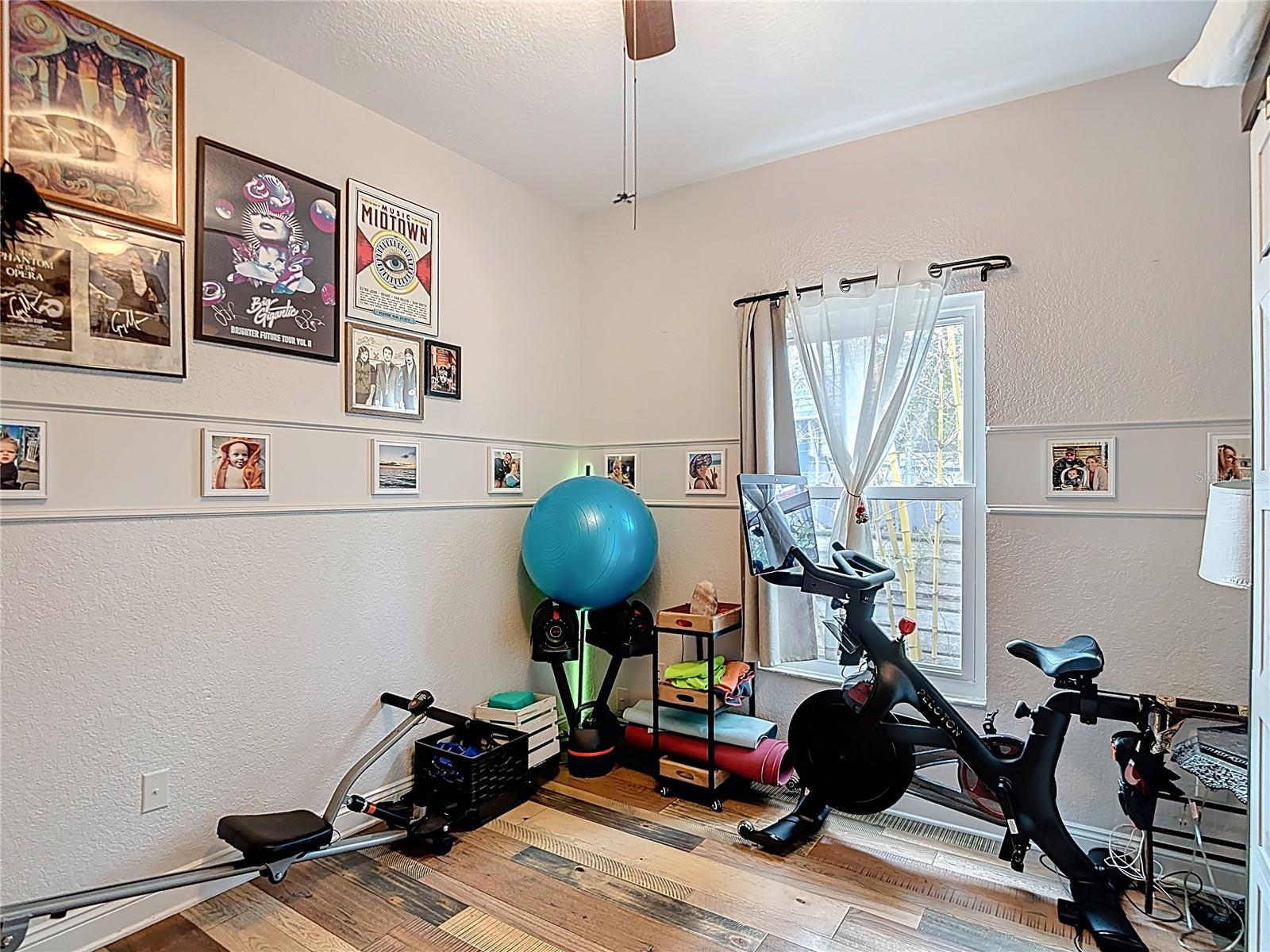 Image 52 of 92 For 105 Comanche Avenue