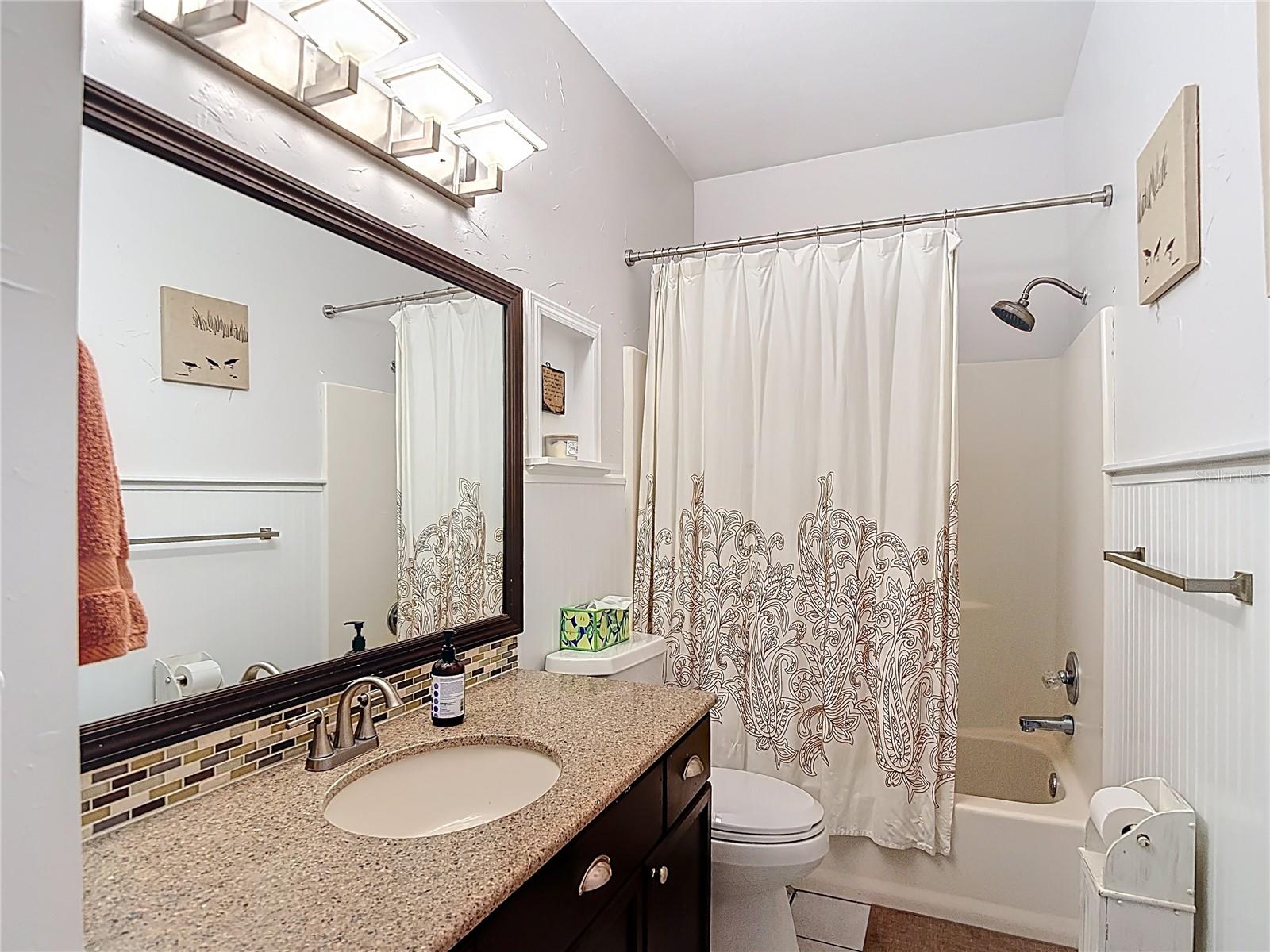 Image 63 of 92 For 105 Comanche Avenue