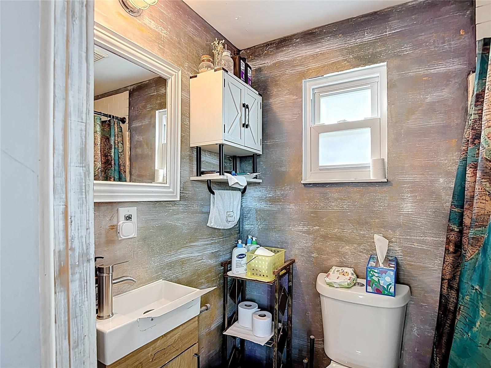 Image 75 of 92 For 105 Comanche Avenue