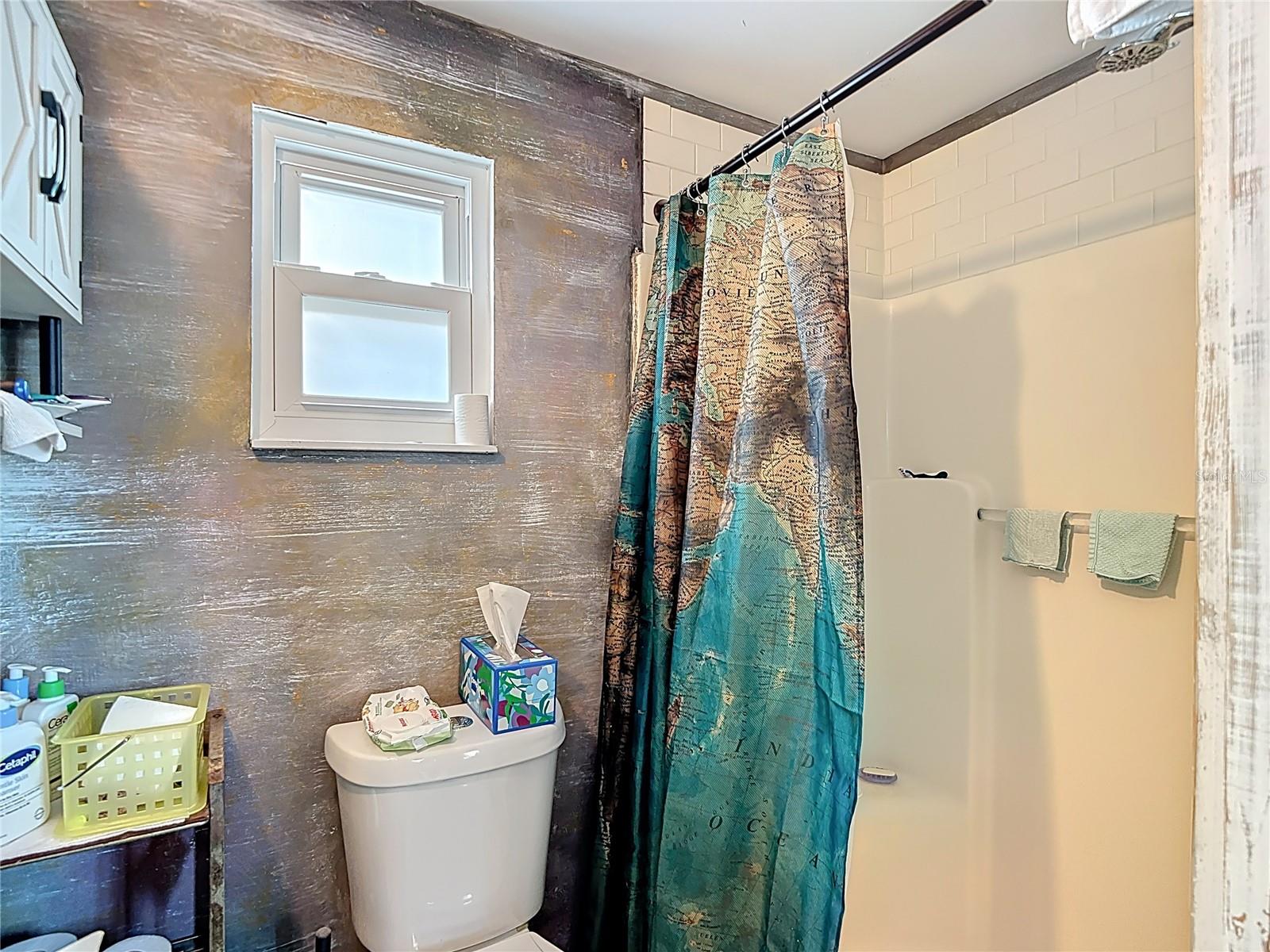 Image 76 of 92 For 105 Comanche Avenue