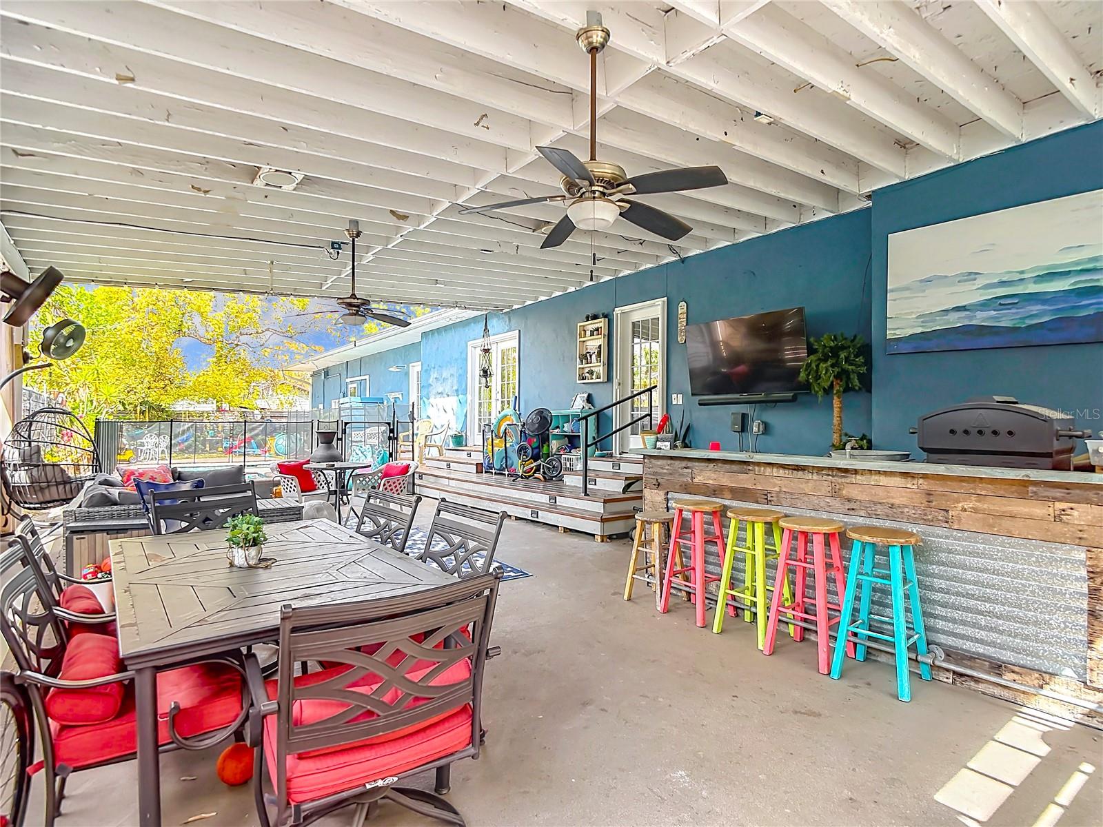 Image 9 of 92 For 105 Comanche Avenue