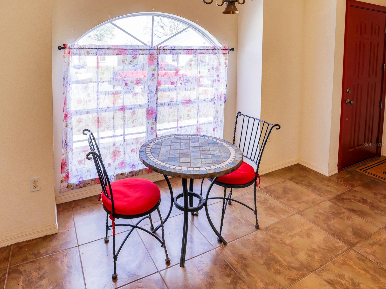 Image 6 of 25 For 8150 Oakhurst Boulevard