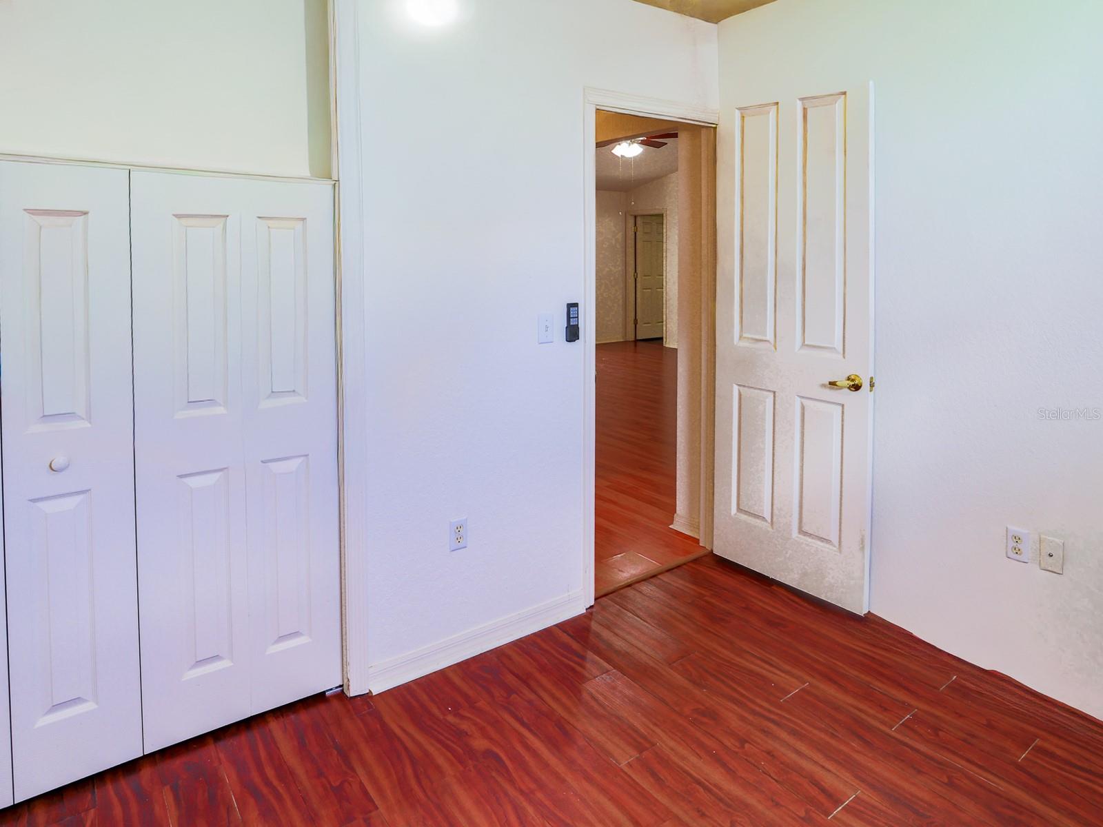 Image 8 of 25 For 8150 Oakhurst Boulevard