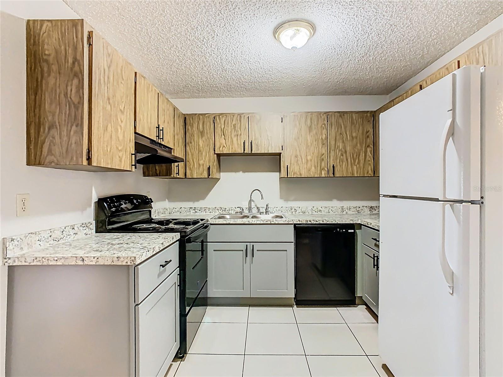 Image 13 of 42 For 4530 Ballentine Court