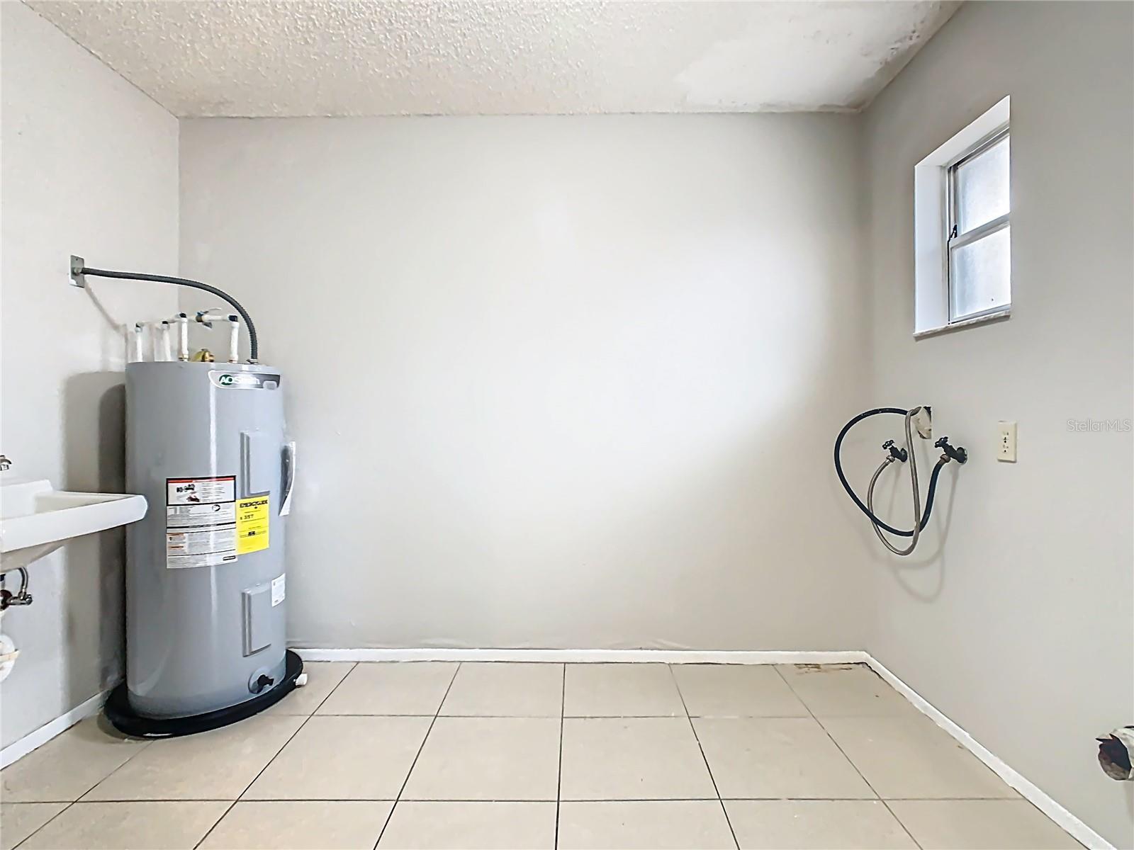 Image 34 of 42 For 4530 Ballentine Court