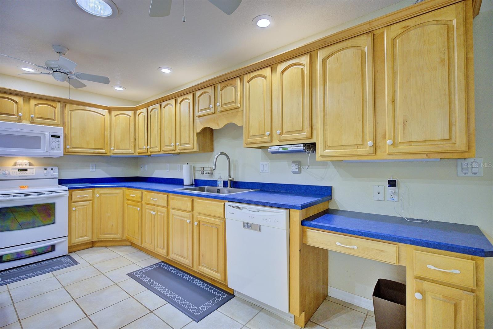 Image 12 of 29 For 1521 Lancia Avenue