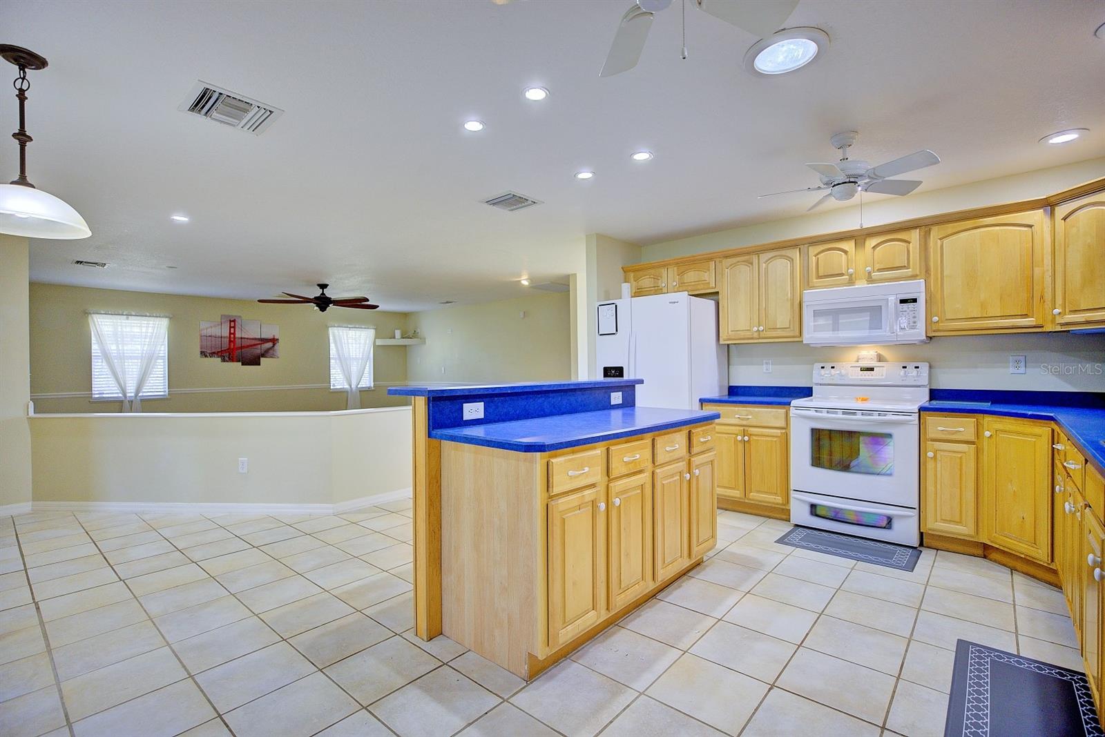 Image 13 of 29 For 1521 Lancia Avenue