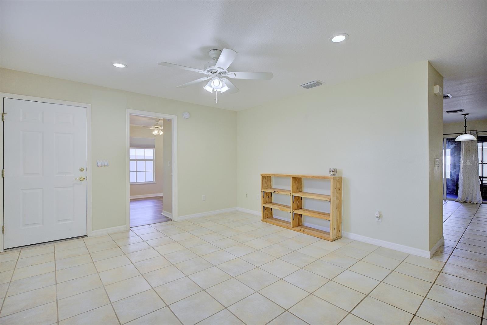 Image 5 of 29 For 1521 Lancia Avenue