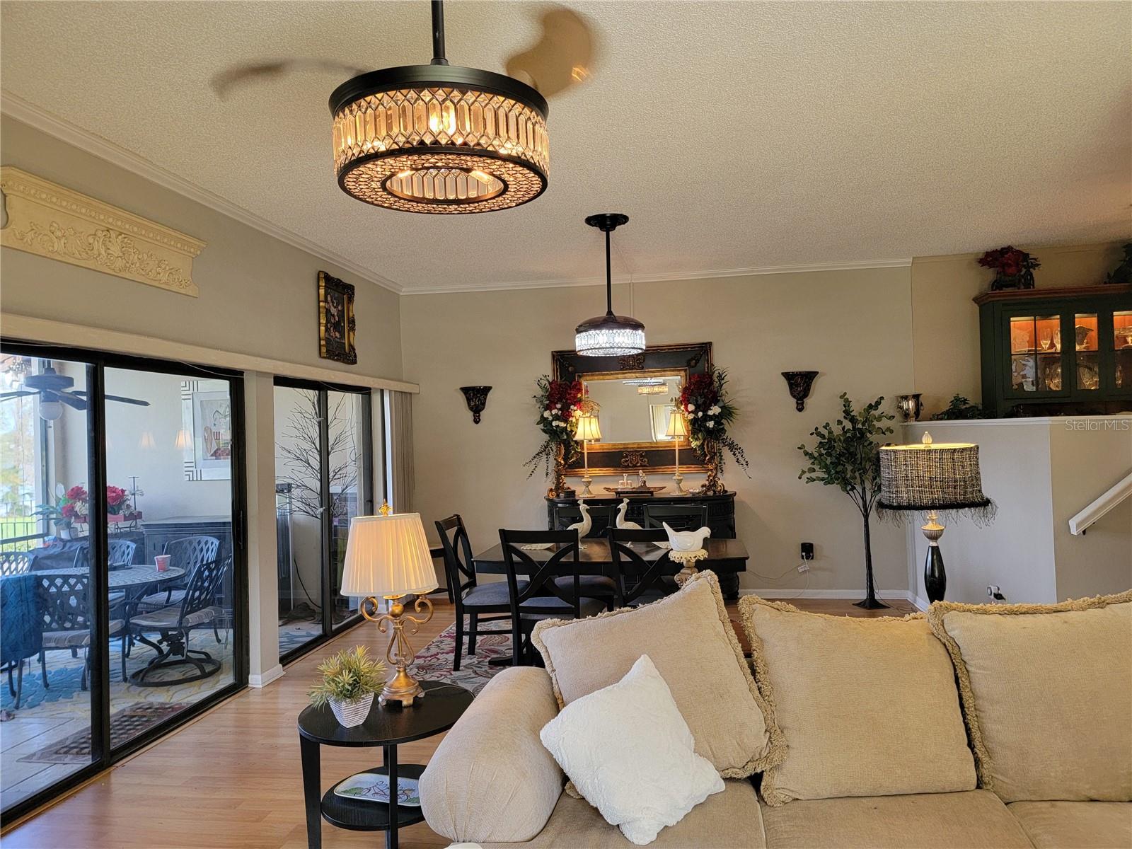 Image 14 of 59 For 1 Casa Loma Way