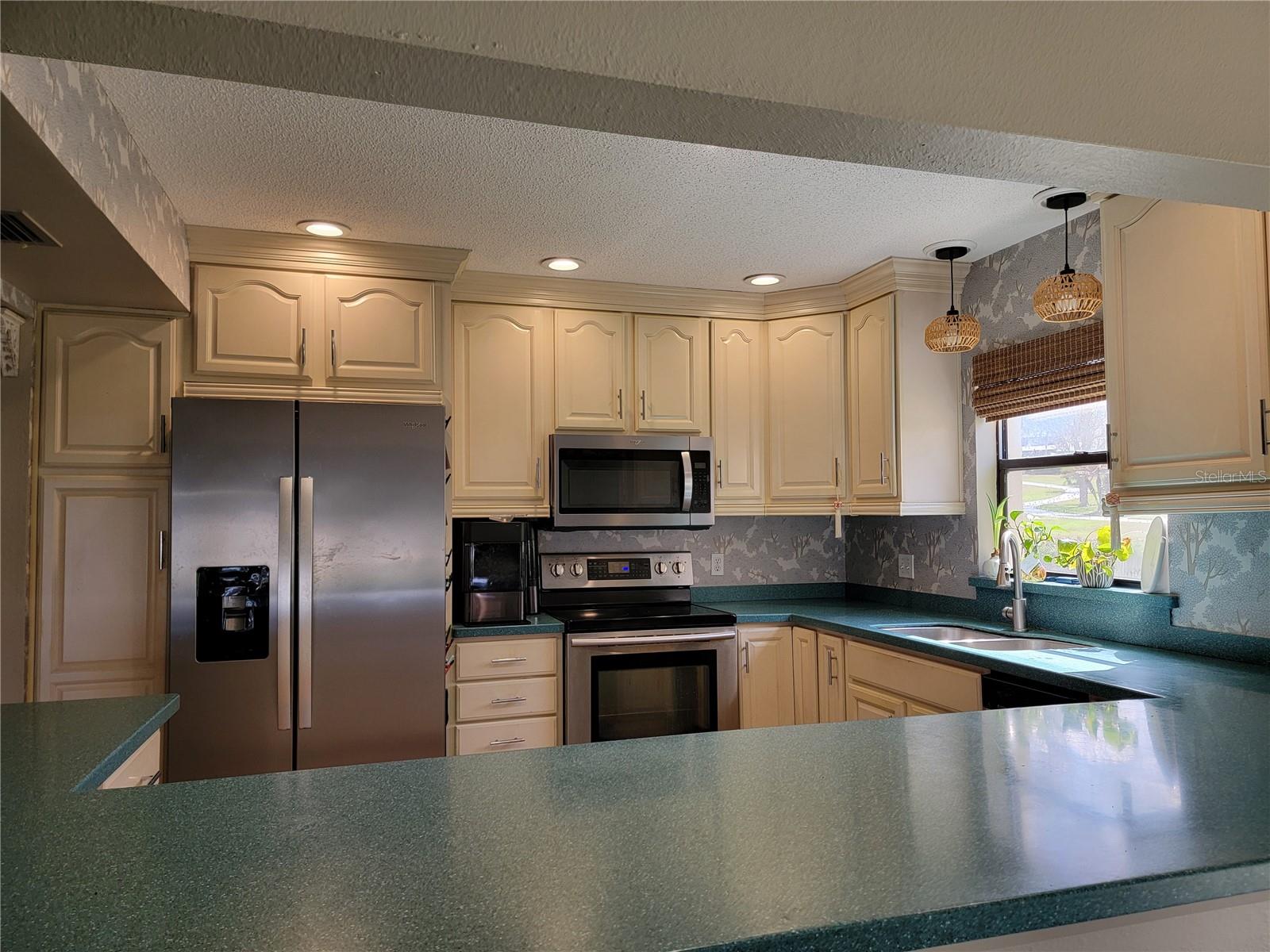 Image 23 of 59 For 1 Casa Loma Way