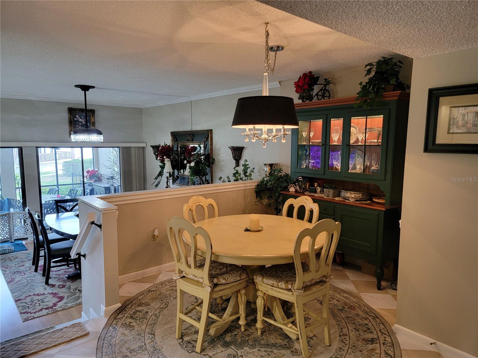 Image 26 of 59 For 1 Casa Loma Way