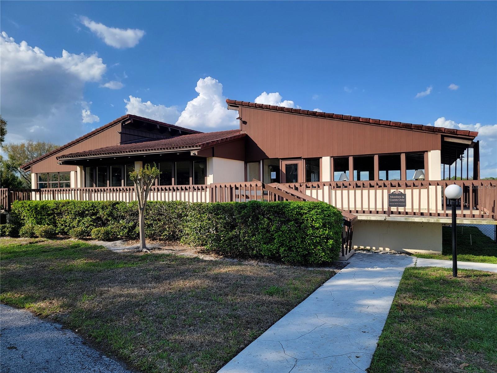 Image 32 of 59 For 1 Casa Loma Way