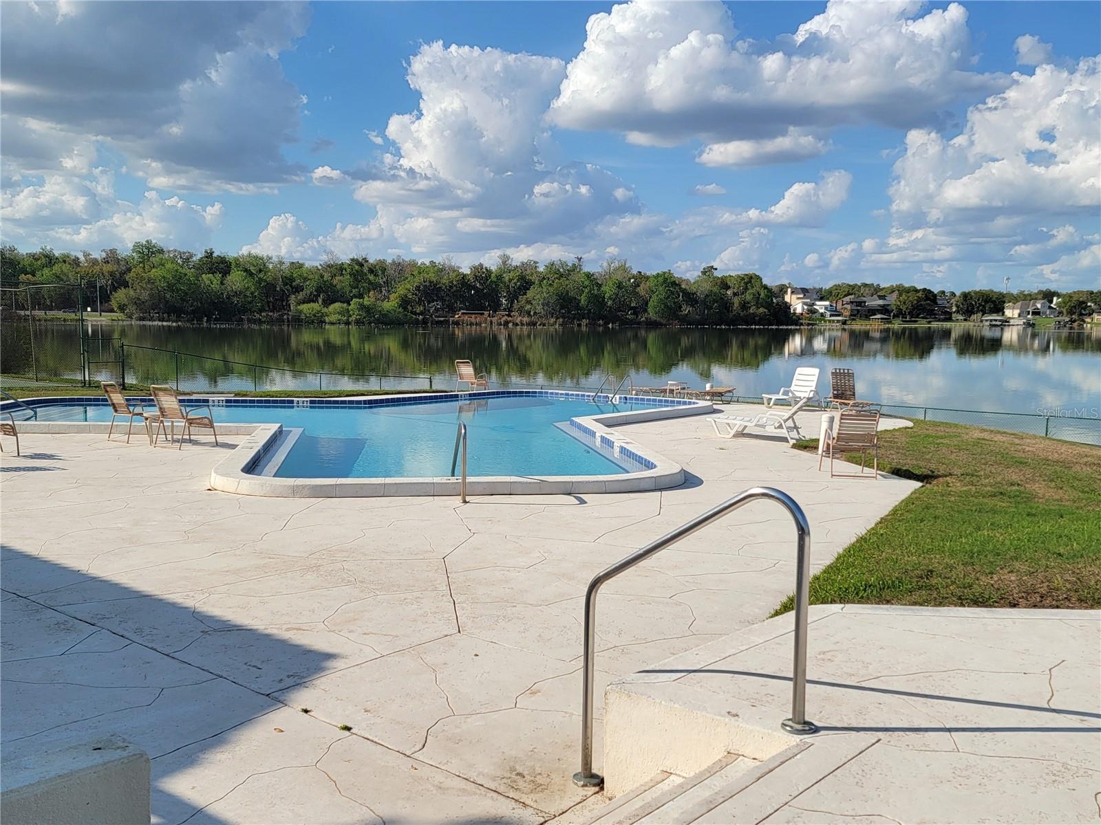 Image 34 of 59 For 1 Casa Loma Way