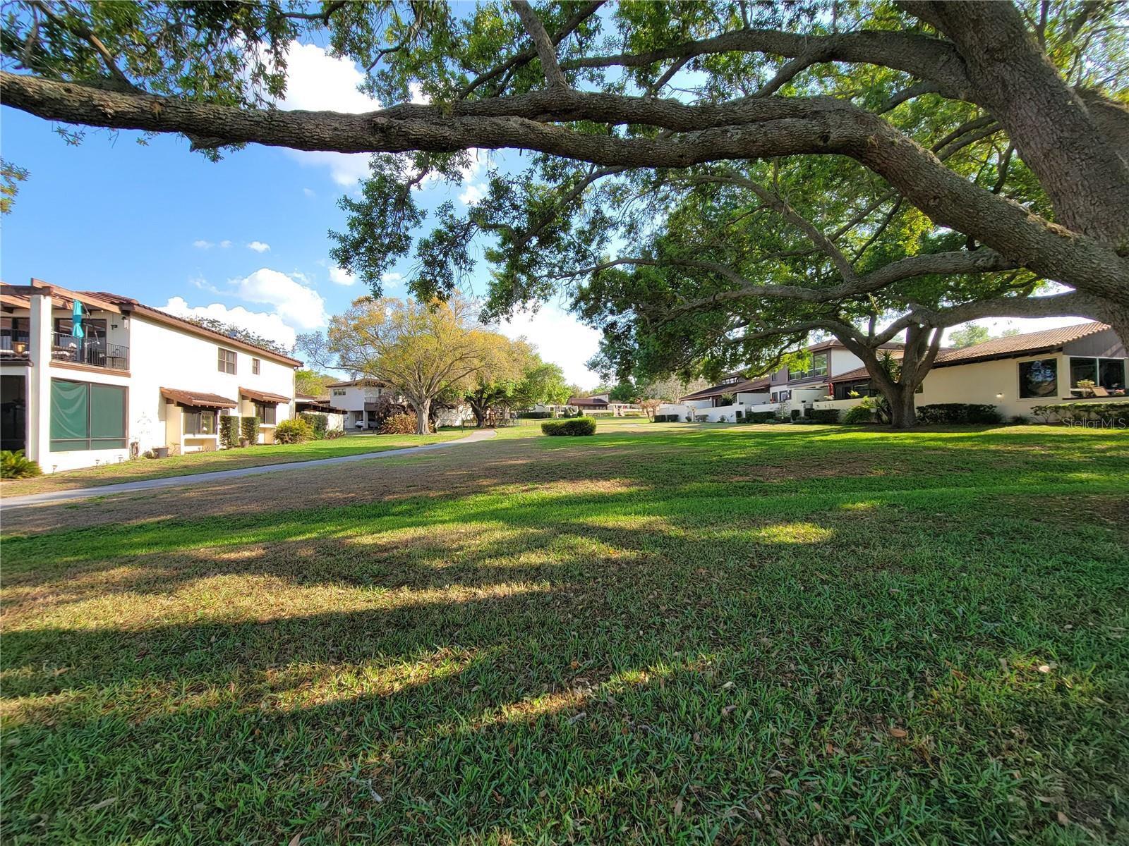 Image 42 of 59 For 1 Casa Loma Way