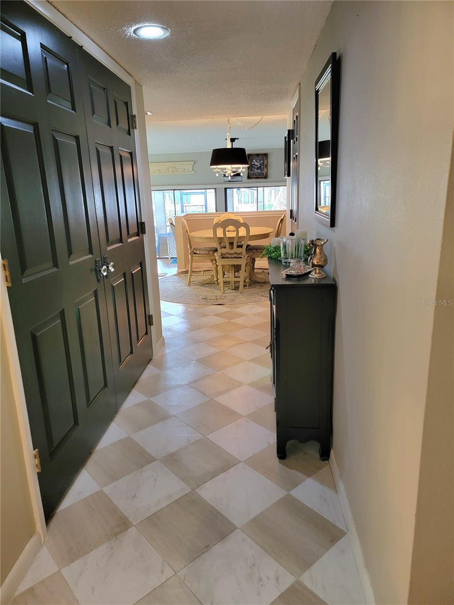 Image 9 of 59 For 1 Casa Loma Way