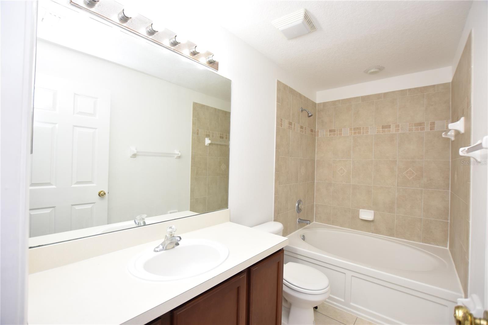 Image 14 of 26 For 5410 River Rock Road