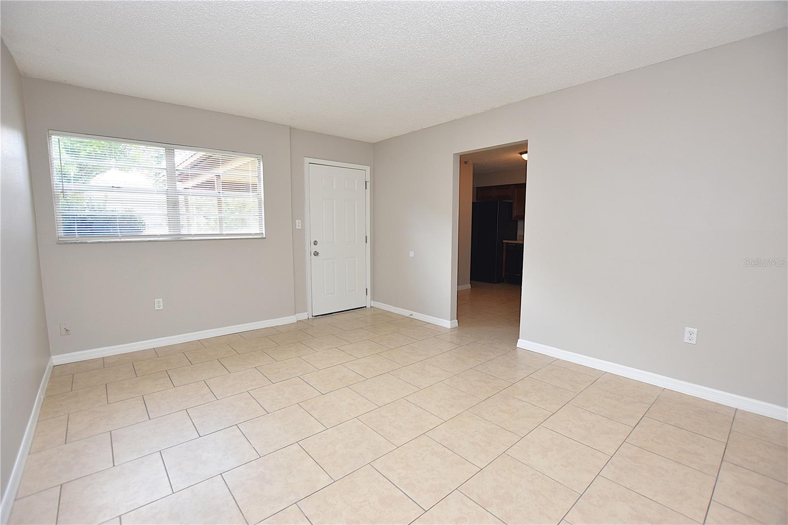 Image 9 of 17 For 1139 Mercury Drive C