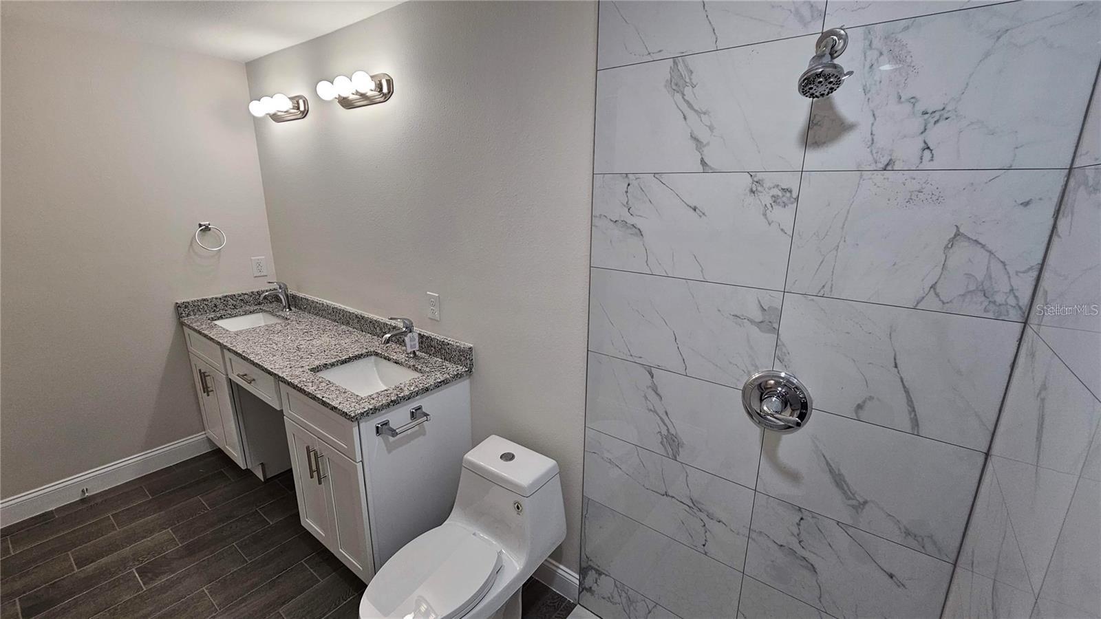 Image 9 of 16 For 602 Lime Avenue