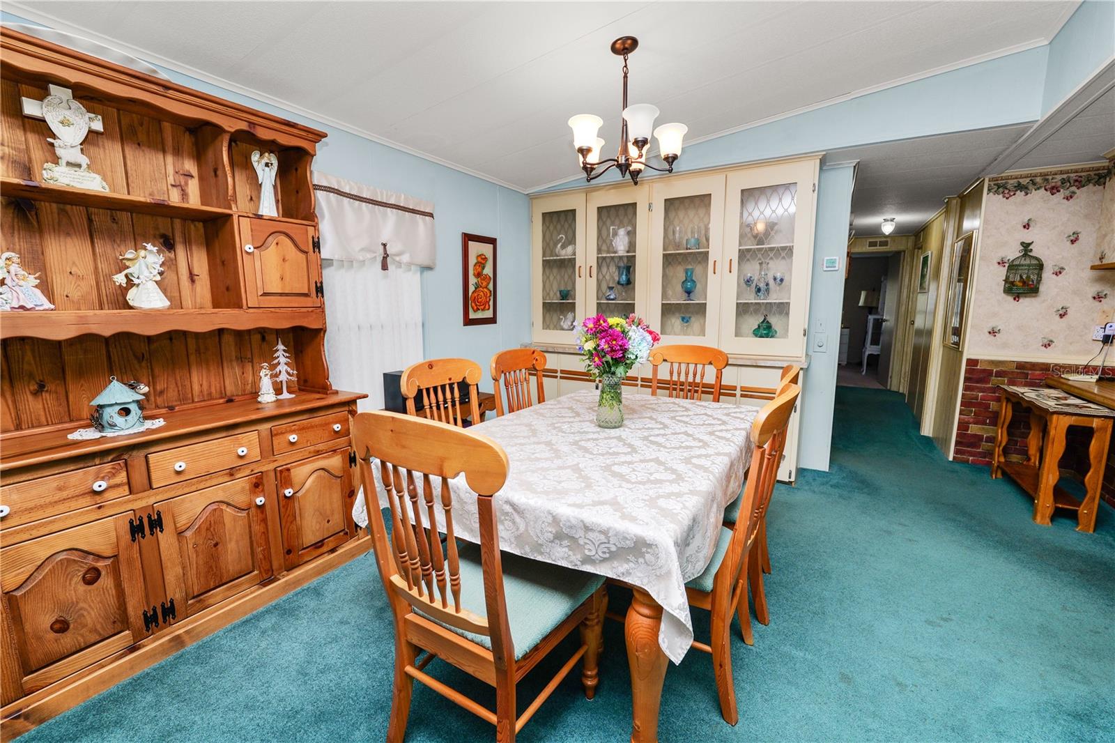 Image 16 of 63 For 4109 Sprucewood Street