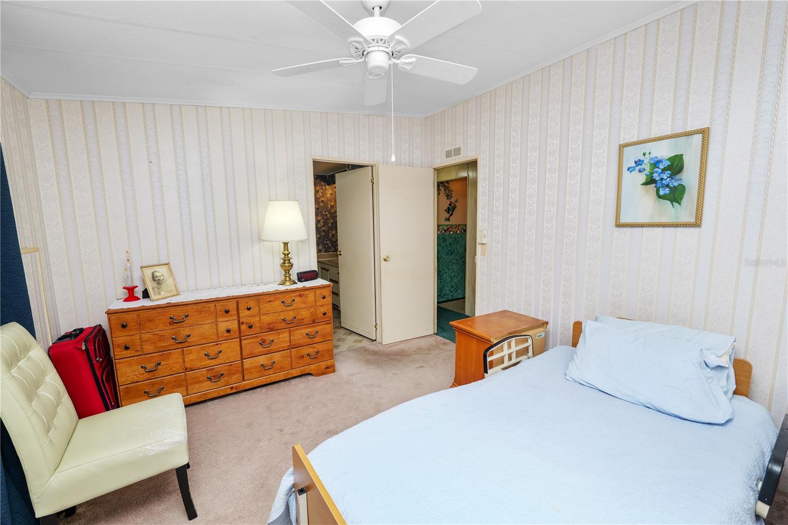 Image 24 of 63 For 4109 Sprucewood Street