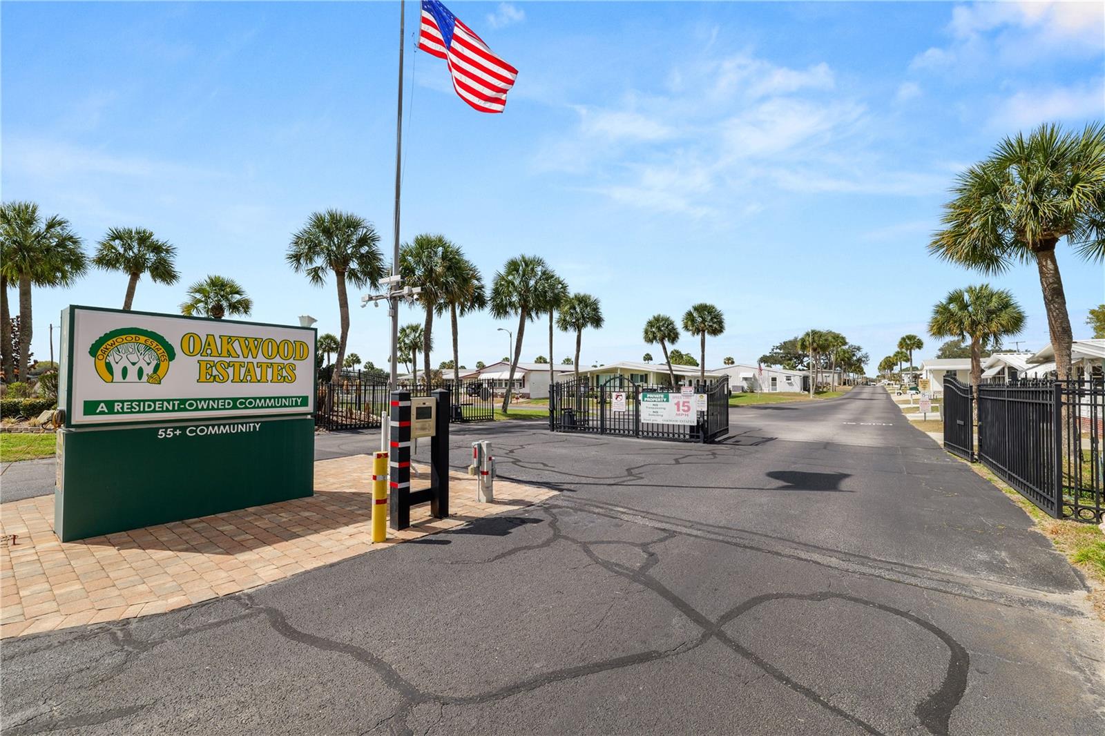 Image 39 of 63 For 4109 Sprucewood Street