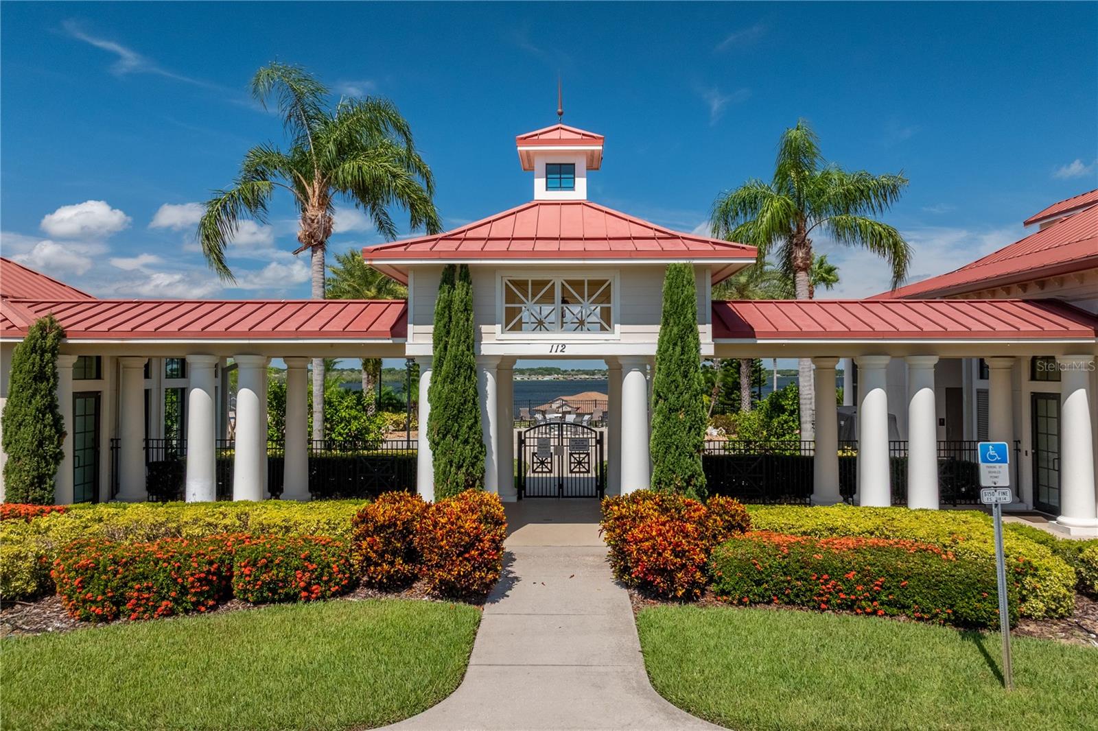 Image 20 of 37 For 422 Waterfern Trail Drive